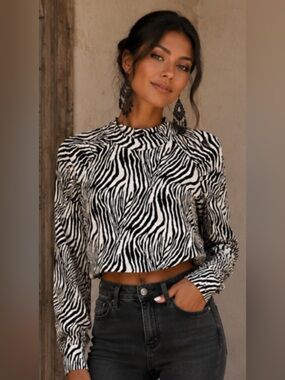 Pieces Zebra Print Crop Top, size L (snug fit), 19 “ pit to pit, 18” long, $50